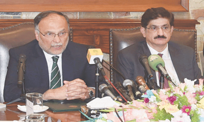 Trabalhando na estrada Sukkur-Hyderabad para começar no próximo ano, diz Ahsan Iqbal-Paquistan