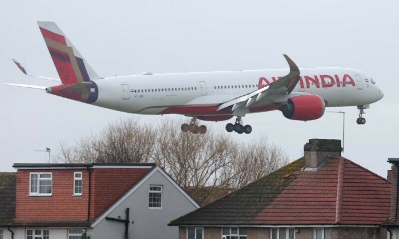 As companhias aéreas indianas são proibidas do espaço aéreo do Paquistão para tirar custos mais altos – o mundo