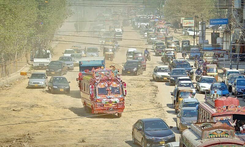 Observação: se você dirigir o “caminho errado” em Sindh, a multa custará até Rs 200.000 – jornal