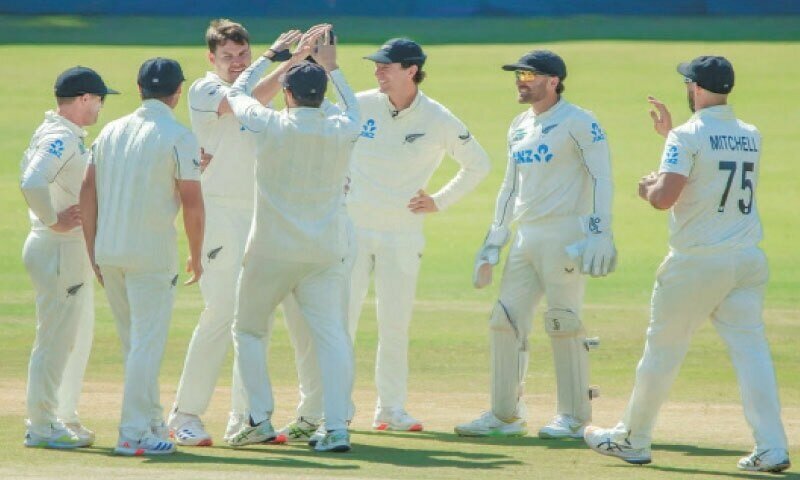 NZ COMPLETO Smash Innings Win Zimbabwe (esportes)