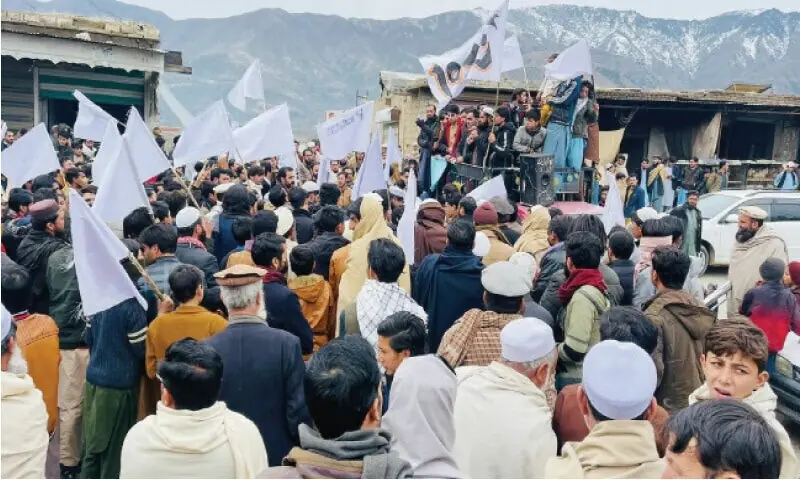 PKMAP protesta pelo ataque suicida na reunião pública de Quetta – Paquistão