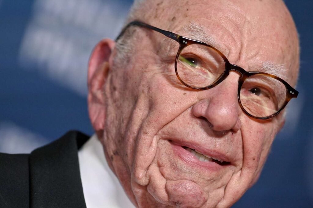 Lachlan Murdoch para controlar o império da mídia de Rupert Murdoch depois de se estabelecer