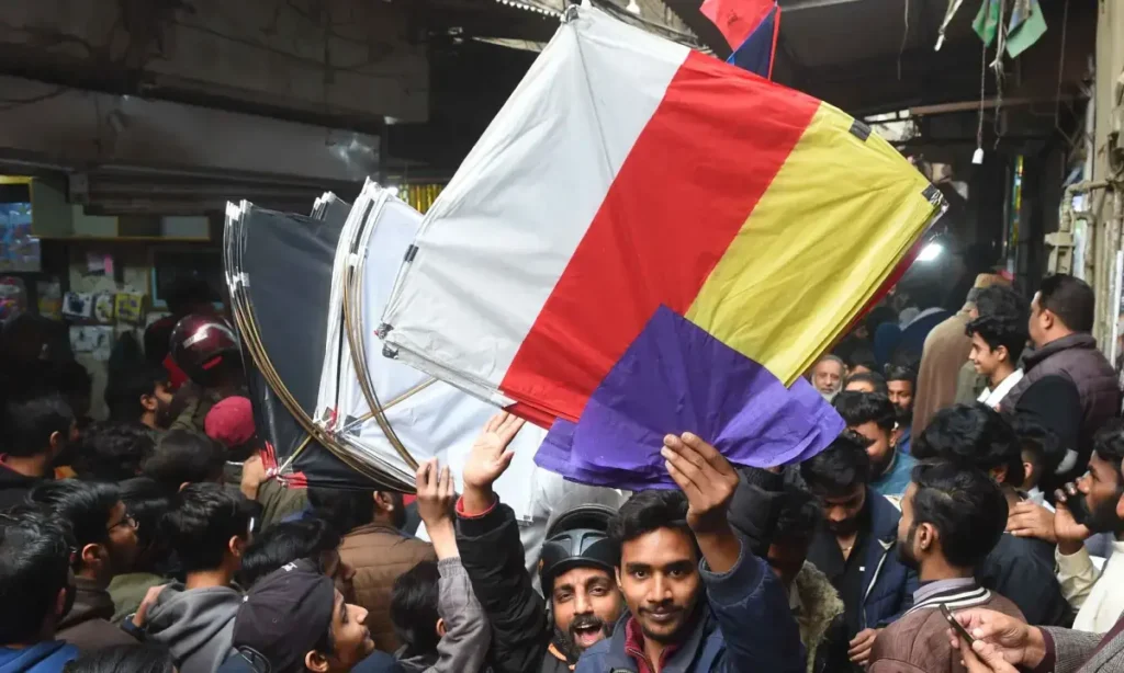 Os preços das pipas e cordas continuam elevados no mercado devido à escassez persistente – Paquistão