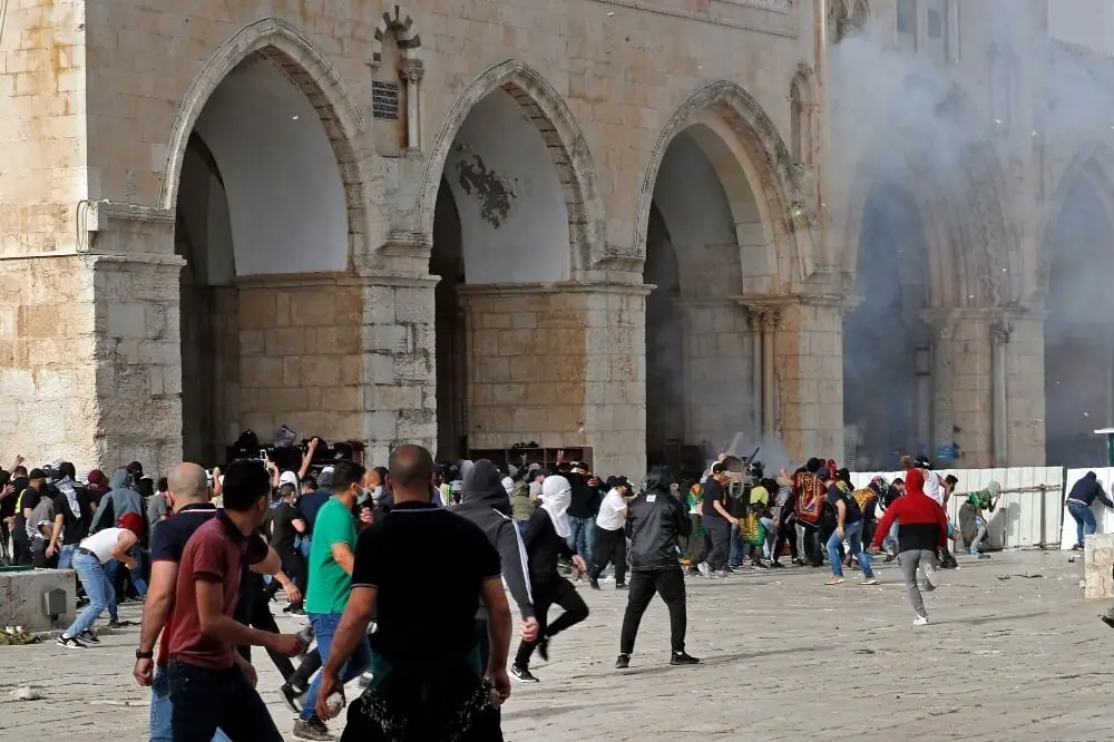 Colonos israelitas atacam mesquita na Cisjordânia – Mundo