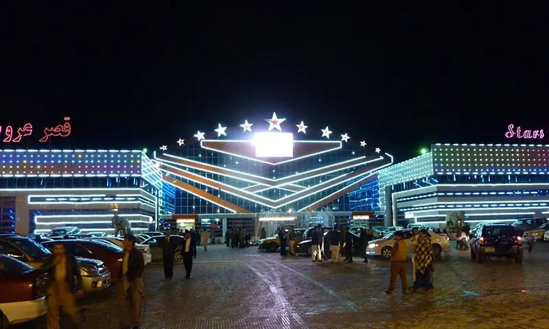 Karachi, no Paquistão, planeja limitar o número de convidados do casamento e promulga regra de prato único