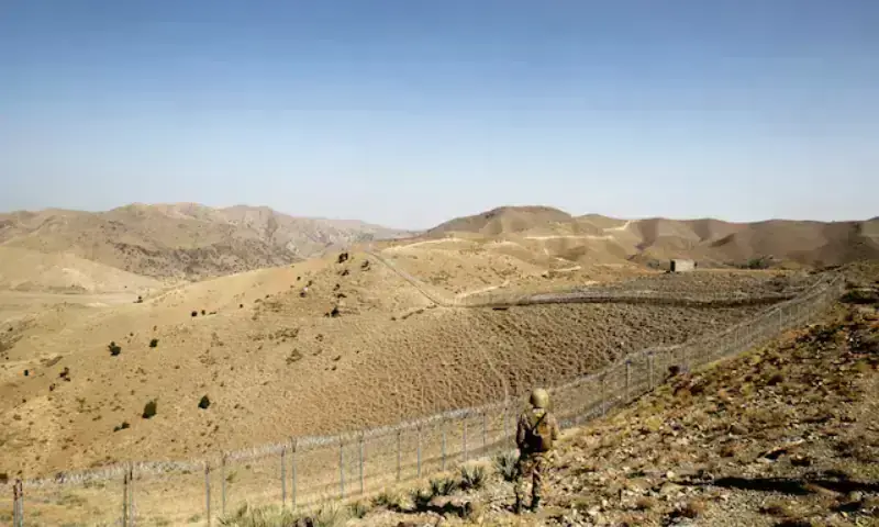 Ataque noturno em Kandahar, no Afeganistão, tem como alvo ‘esconderijos terroristas e infraestrutura militar’, relata a mídia estatal – Paquistão