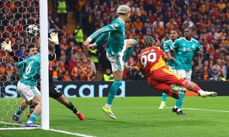 Yamal nega Newcastle na Liga dos Campeões, Liverpool perde, Atlético vence Spurs – Esportes