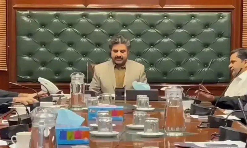TMC fica irritado depois de confiar trabalho de melhoria de nível municipal de Rs 13 bilhões ao CMK – Paquistão