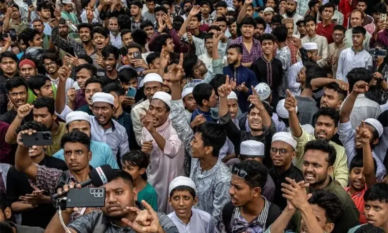 Milhares de pessoas entram em confronto com a polícia por suspeita de estupro infantil em Bangladesh 1 foto Notícias Internacionais: AFPBB News