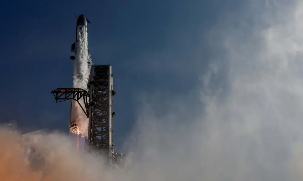 SpaceX de Elon Musk quase conclui voo de teste da Starship