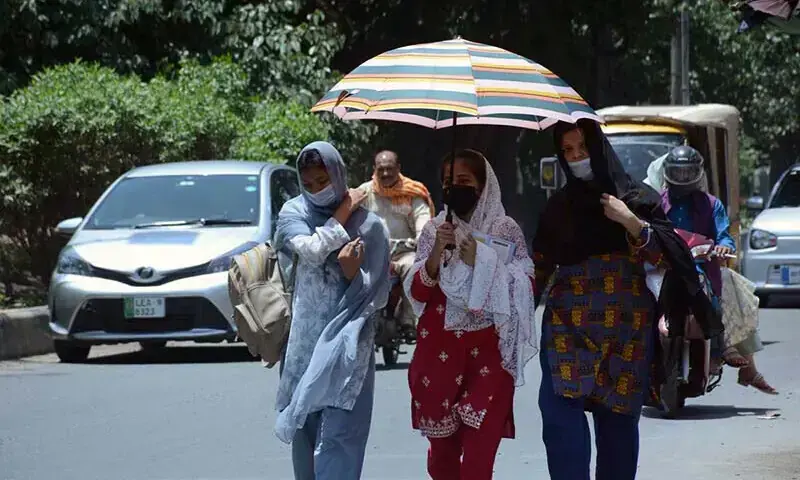 Espera-se que Mercúrio fique cerca de 7 graus mais quente que o normal durante o Eid na província paquistanesa de Punjab