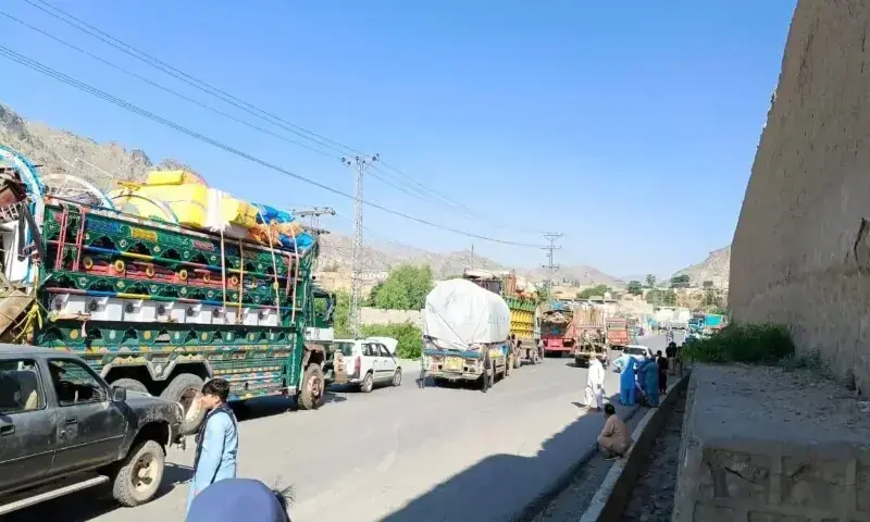 Rodovia Peshawar-Torkham reabre após protestos contra recentes ‘ataques direcionados’ – Paquistão