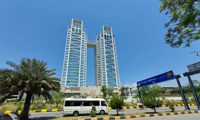 Caso do antigo apartamento de luxo de Imran Khan volta ao tribunal – Jornal