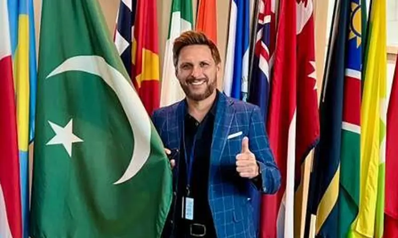 O ex-capitão de críquete Shahid Afridi visita a ONU e aprecia o envolvimento diplomático do Paquistão – Paquistão
