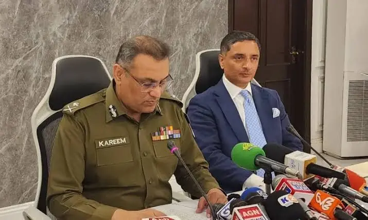 Caso Chakwal CCD: O pai da vítima afirma que os ladrões não atiraram, a polícia o forçou a assinar um documento em branco – Paquistão