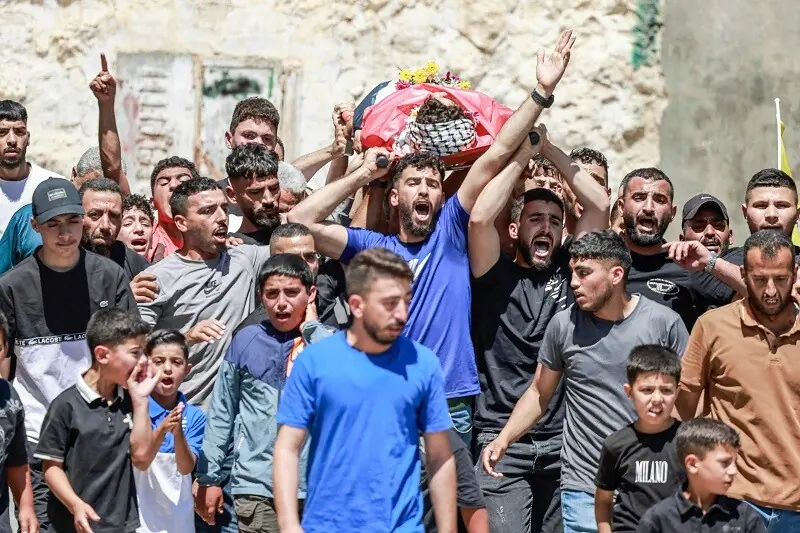 Jogador de futebol palestino adolescente morto a tiros durante ataque de colonos na Cisjordânia ocupada – Mundo